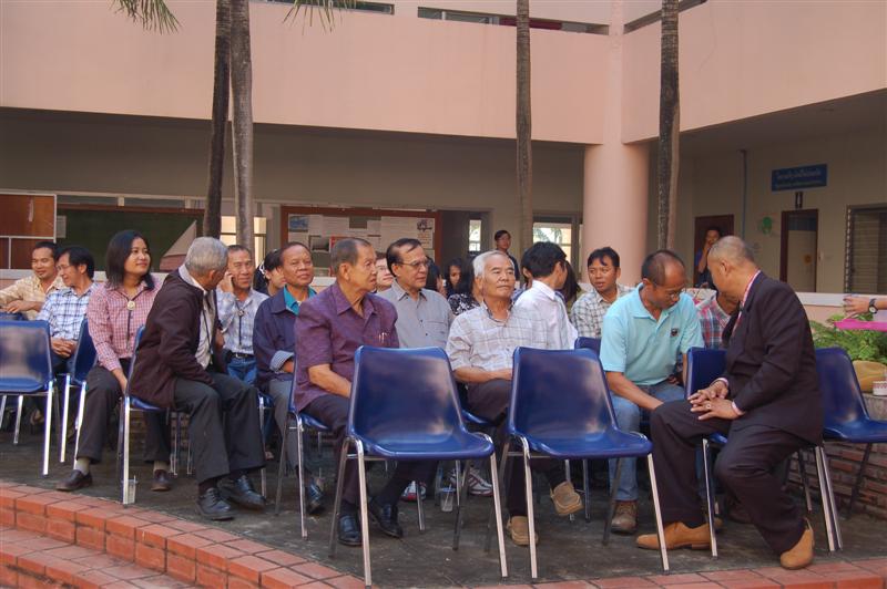 ../Picture/2552/DSC_0019 (Medium).JPG